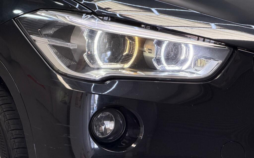 BMW X1 Sdrive 18D M White #36