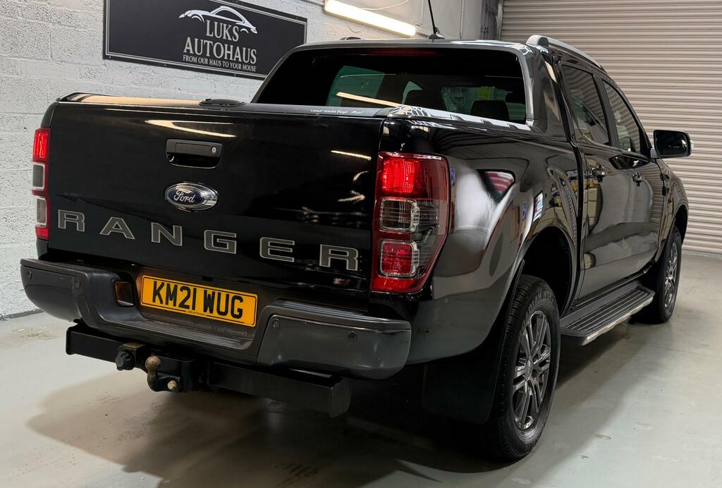 Ford Ranger Wildtrak Black #6