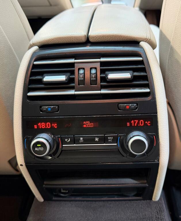 BMW 7 Series Saloon Black #28