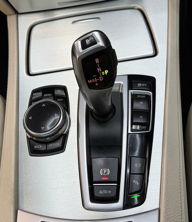BMW 7 Series Saloon Black #22