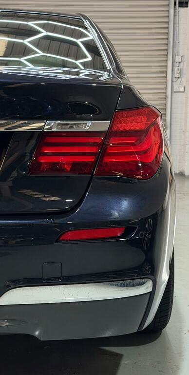 BMW 7 Series Saloon Black #43