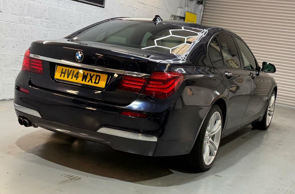 BMW 7 Series Saloon Black #8