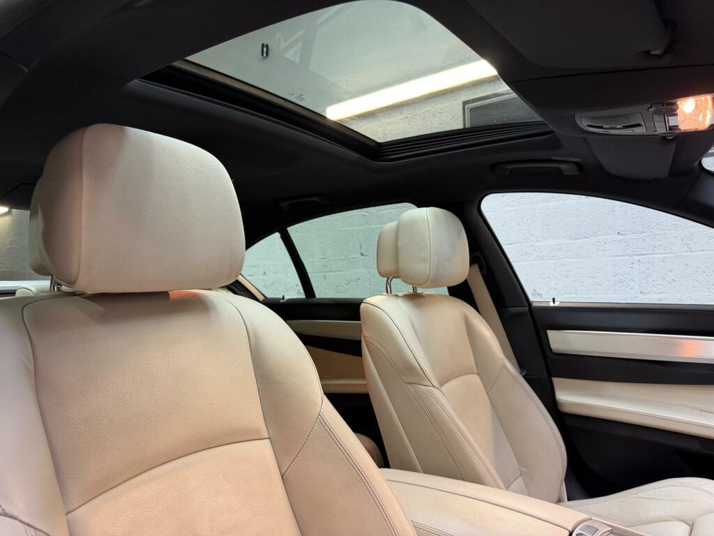 BMW 7 Series Saloon Black #13