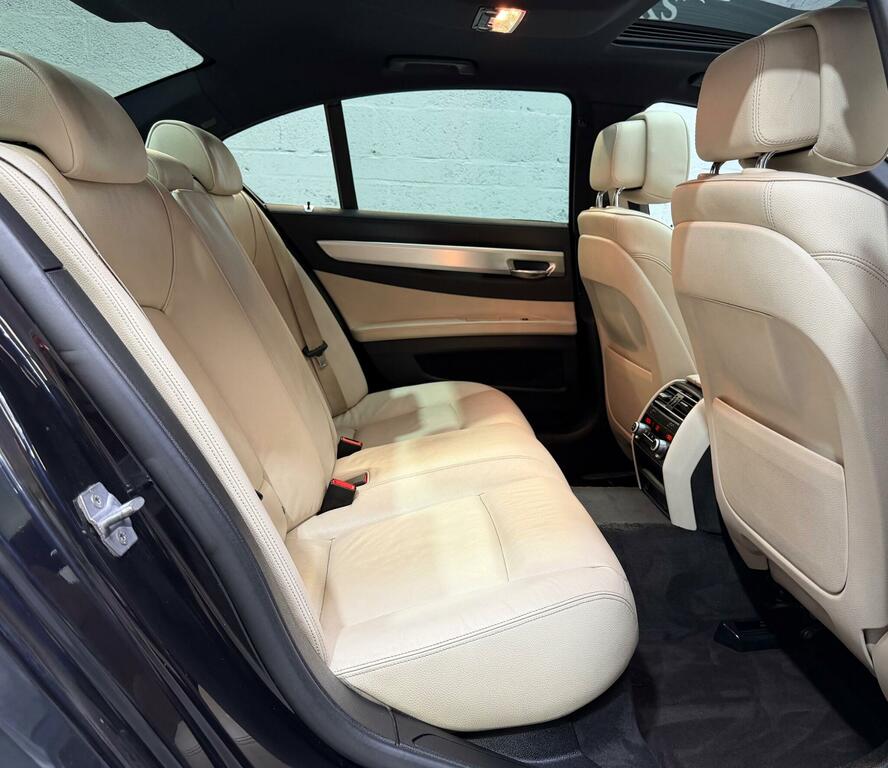 BMW 7 Series Saloon Black #16