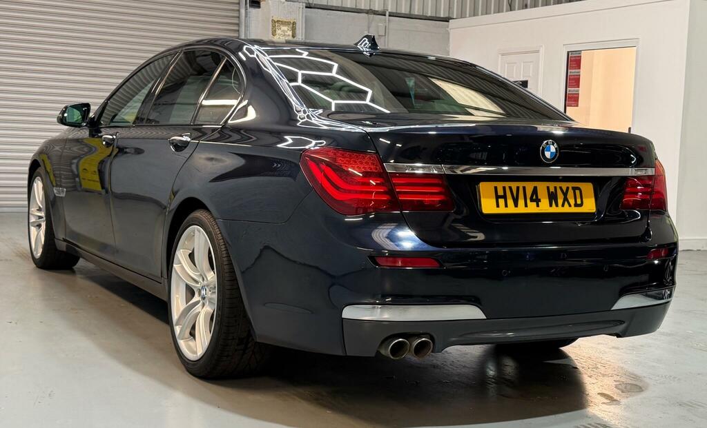 BMW 7 Series M Sport Black #3