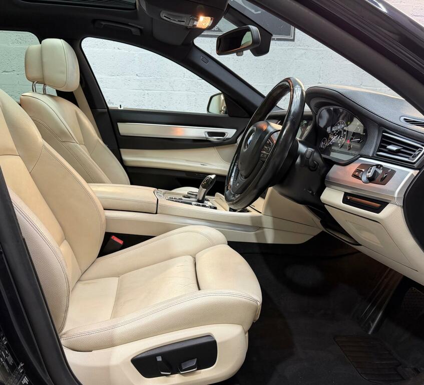 BMW 7 Series Saloon Black #11