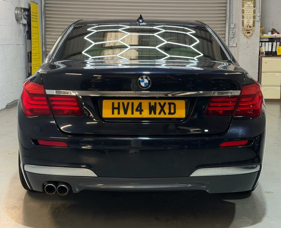 BMW 7 Series M Sport Black #6