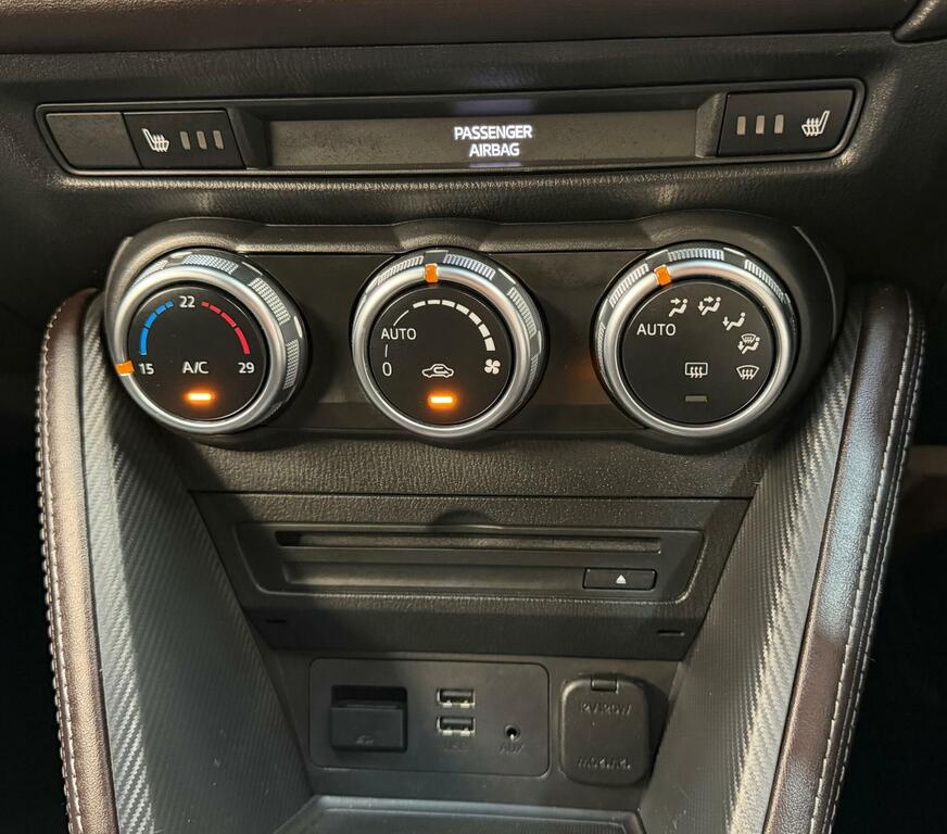 Mazda 2 1.5 Skyactiv-g Gt Sport Nav Euro 6 S S Black #17