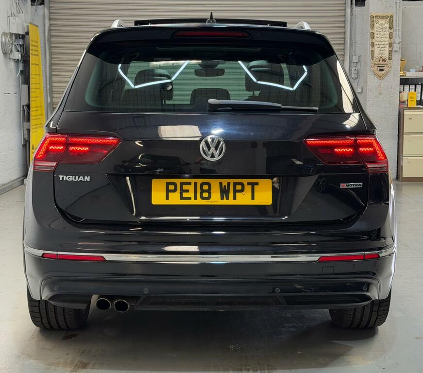 Volkswagen Tiguan 2.0 Tsi R-line Dsg 4Motion Euro 6 Ss PE18WPT Black #5