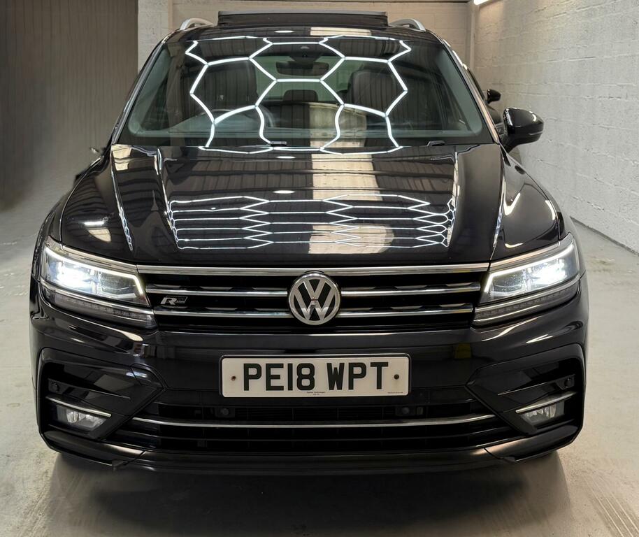 Volkswagen Tiguan 2.0 Tsi R-line Dsg 4Motion Euro 6 Ss PE18WPT Black #3