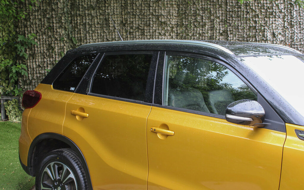 Suzuki Vitara 1.4 Boosterjet 48V Hybrid Sz5 Yellow #14