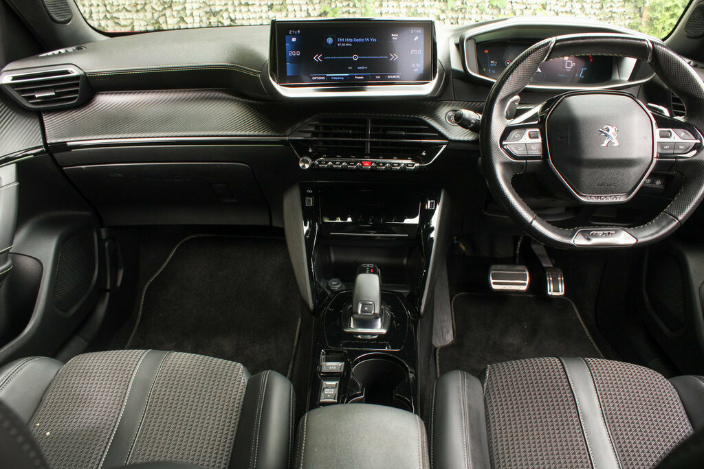 Peugeot 2008 Gt Line  #2