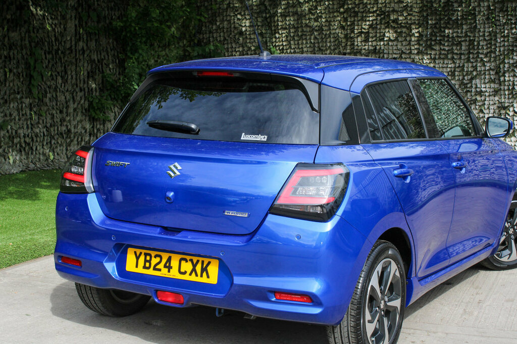 Suzuki Swift 1.2 Mhev Motion Hatchback Hybrid Cvt Eu Red #12