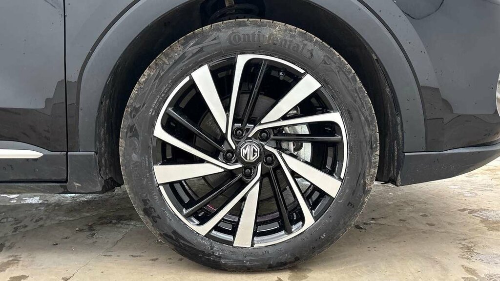 MG ZS Hybrid Trophy #6