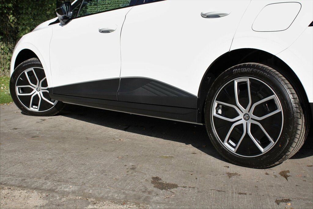 MG MG4 150Kw Trophy Ev Long Range 64Kwh Red #10