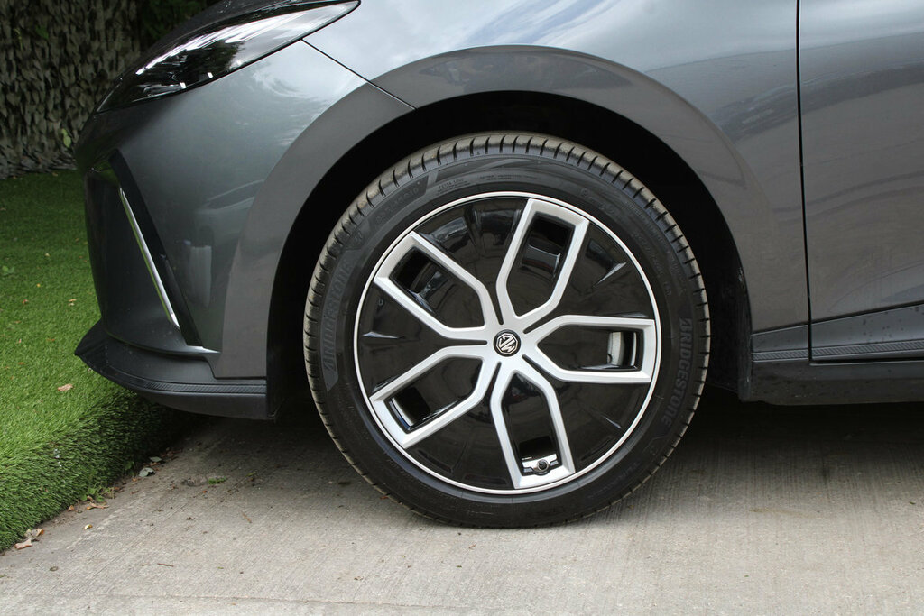 MG MG4 125Kw Se Ev 51Kwh White #16