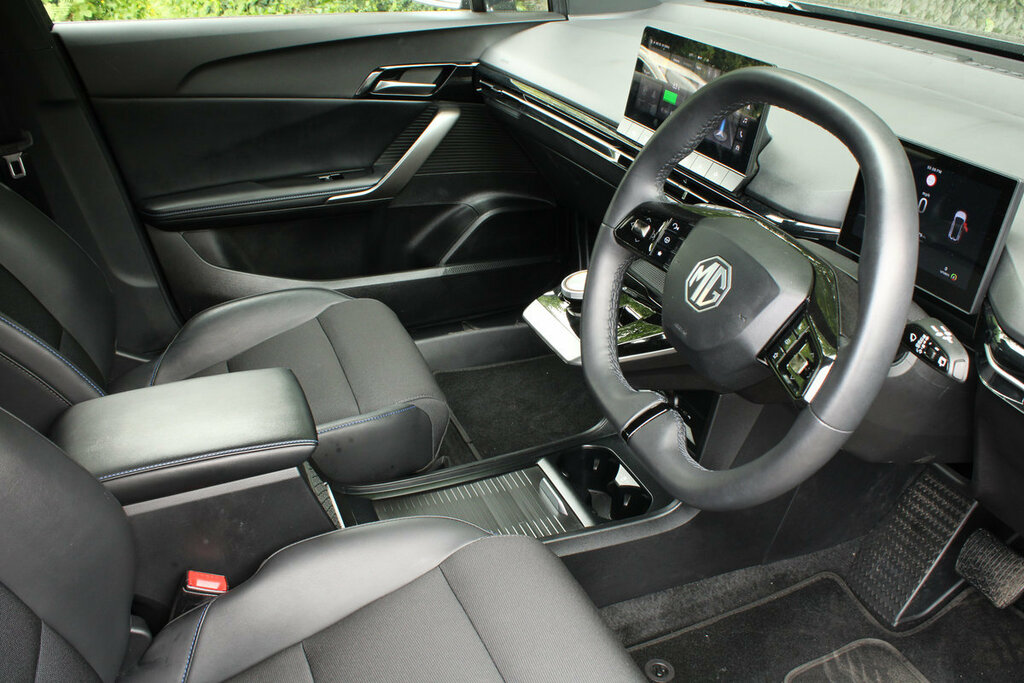 MG MG4 125Kw Se Ev 51Kwh White #26