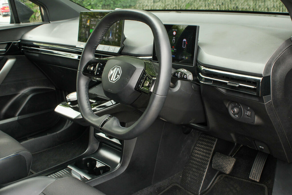 MG MG4 125Kw Se Ev 51Kwh White #25