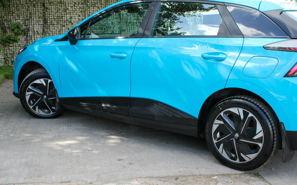 MG MG4 51Kwh Se Hatchback 170 Ps Blue #10
