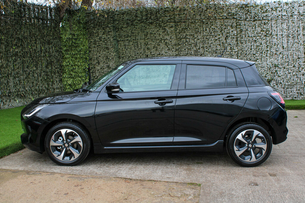 Suzuki Swift Motion #7