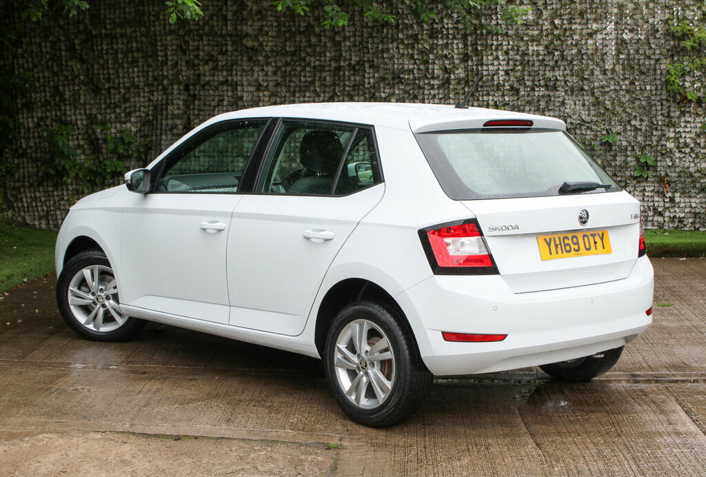 Skoda Fabia Se White #6