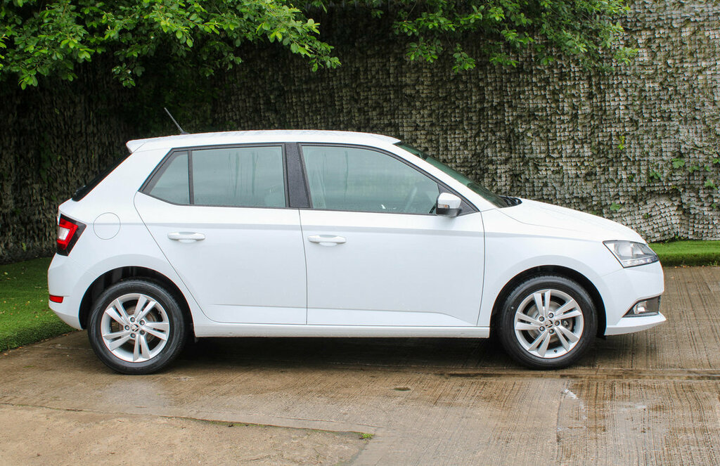 Skoda Fabia Se White #3