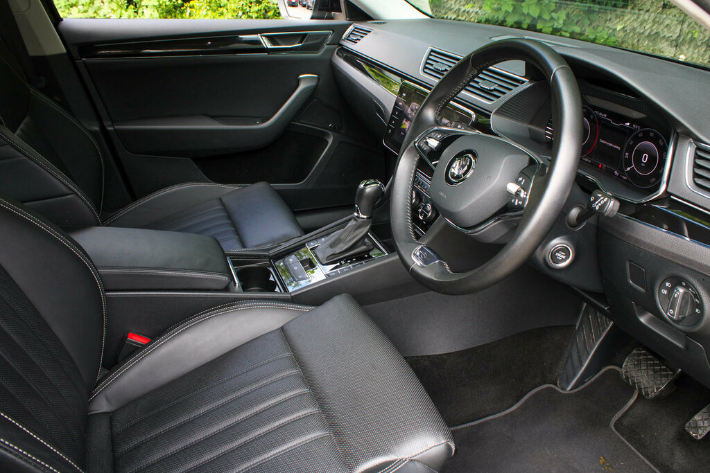 Skoda Superb Hatchback Grey #29