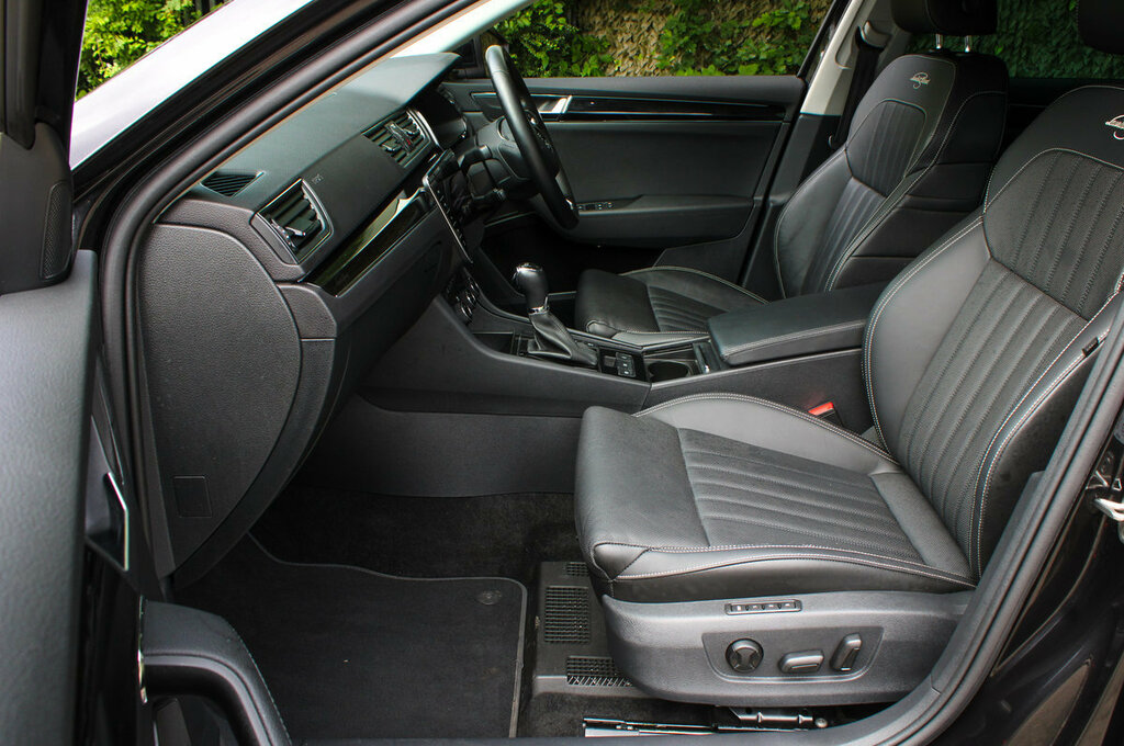 Skoda Superb Hatchback Grey #53