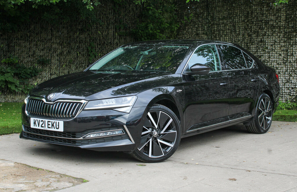 Skoda Superb Hatchback Grey #8