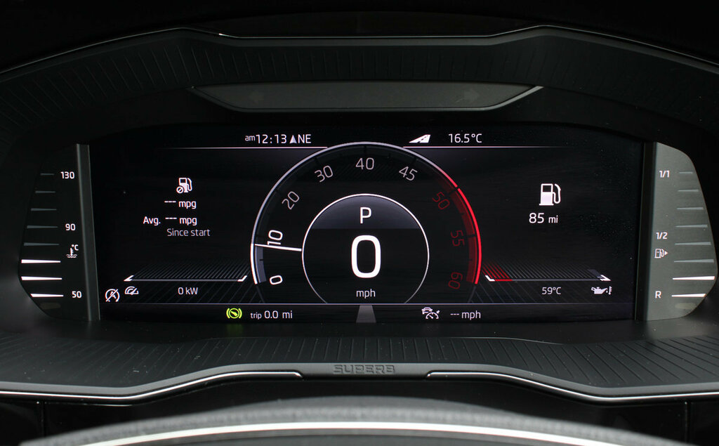 Skoda Superb Hatchback Grey #26