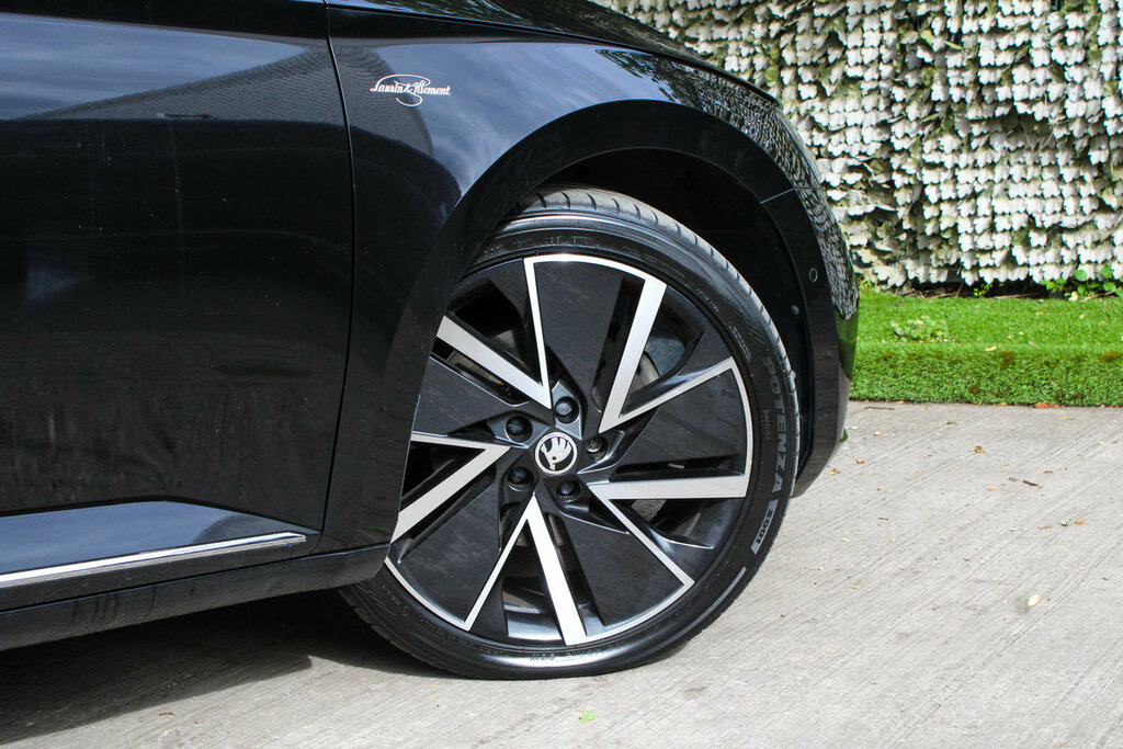 Skoda Superb Hatchback Grey #15
