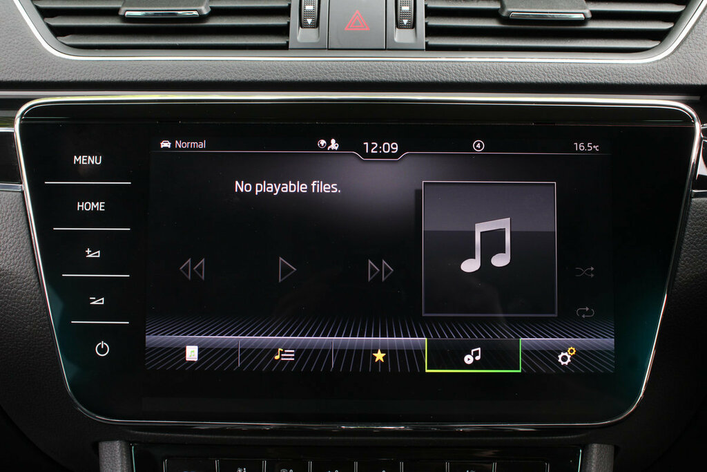 Skoda Superb Hatchback Grey #38