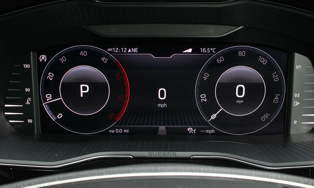 Skoda Superb Hatchback Grey #24