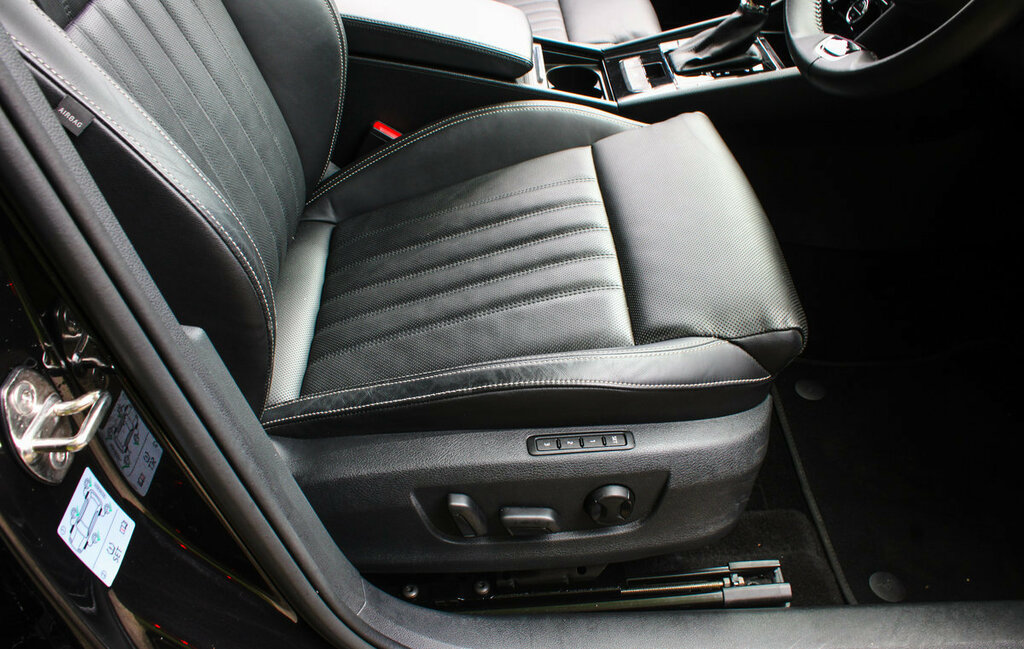 Skoda Superb Hatchback Grey #51