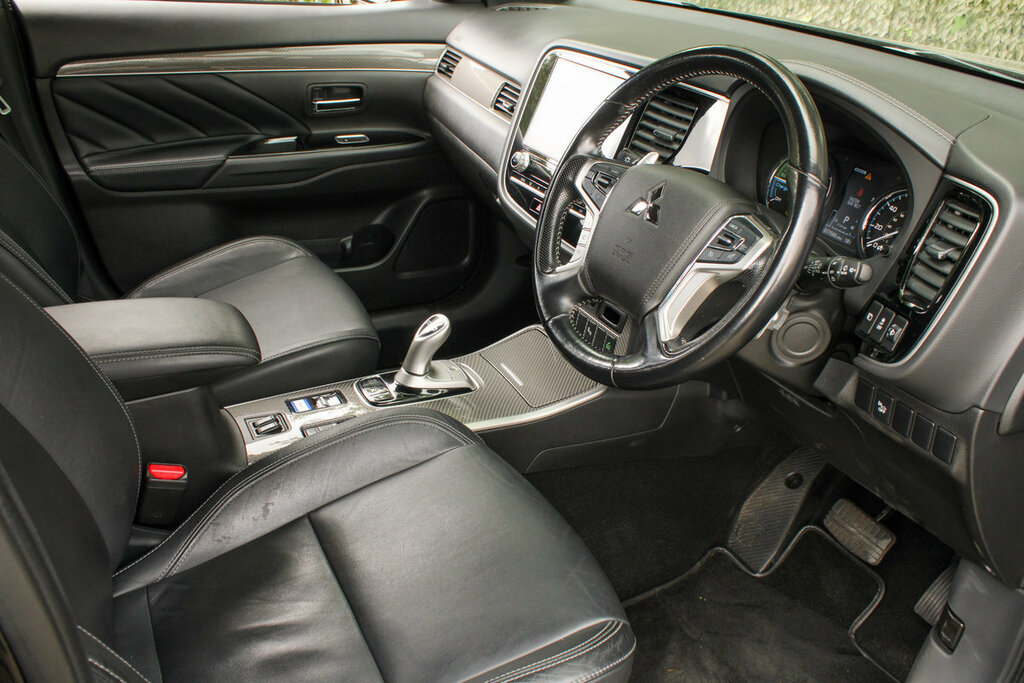 Mitsubishi Outlander 2.0 Design Cvt Brown #25