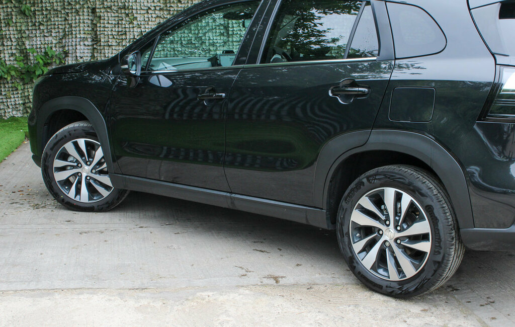 Suzuki S Cross 1.5 Hybrid Motion White #10
