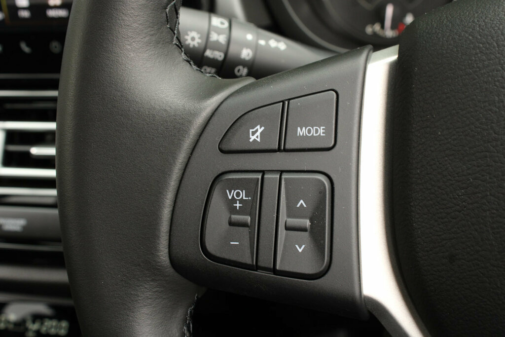 Suzuki S Cross 1.5 Hybrid Motion White #20