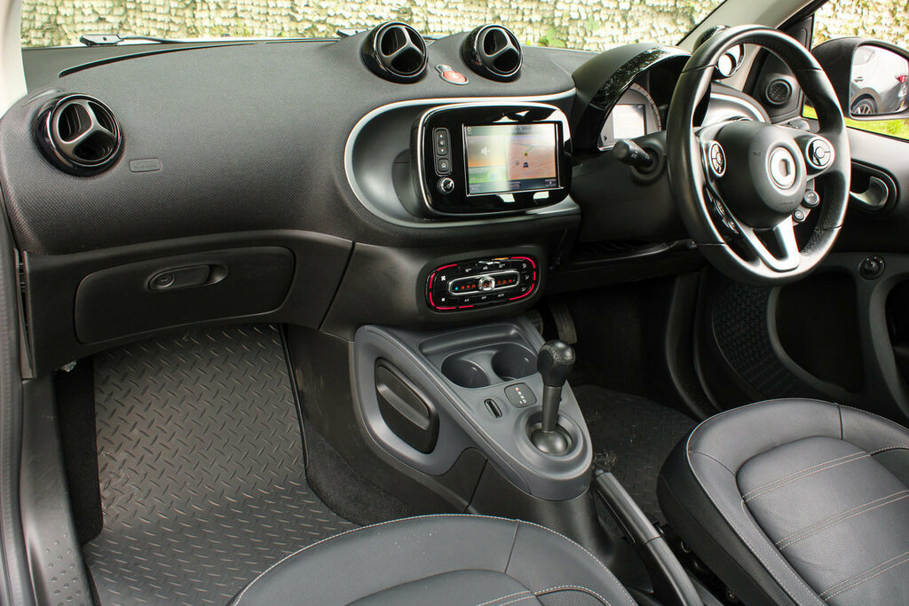 Smart Fortwo Coupe Coupe Red #18