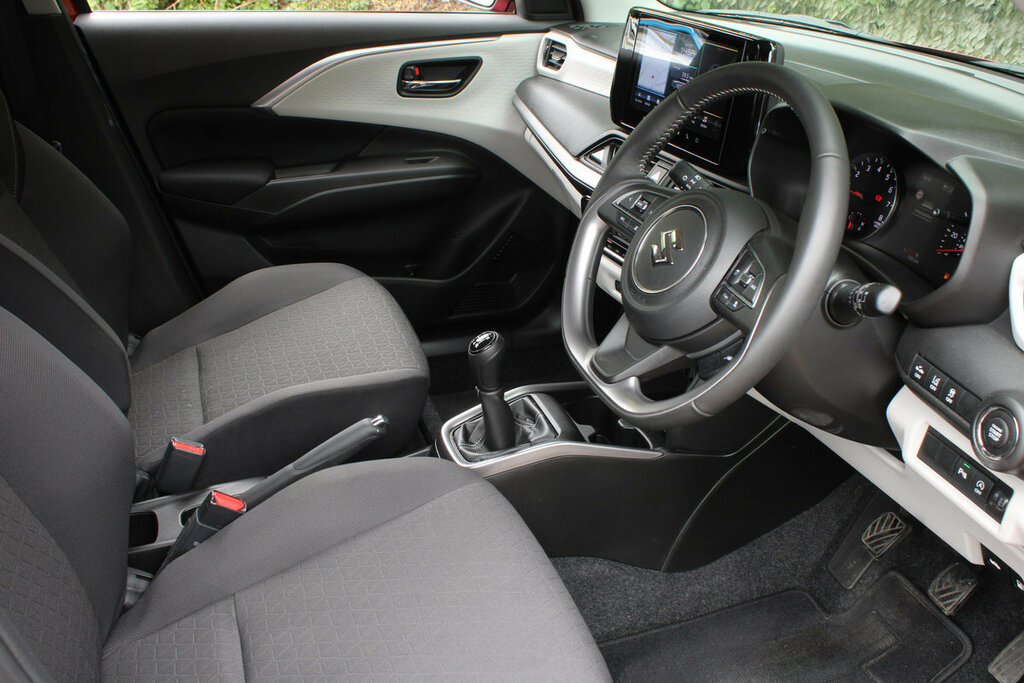 Suzuki Swift 1.2 Mild Hybrid Ultra Silver #28