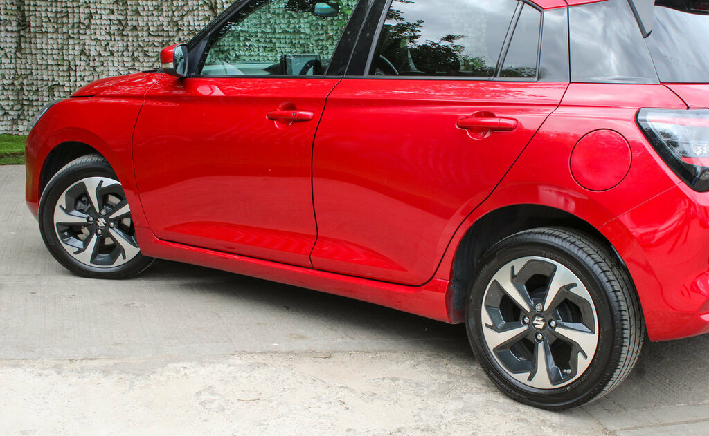 Suzuki Swift 1.2 Mild Hybrid Ultra Silver #10