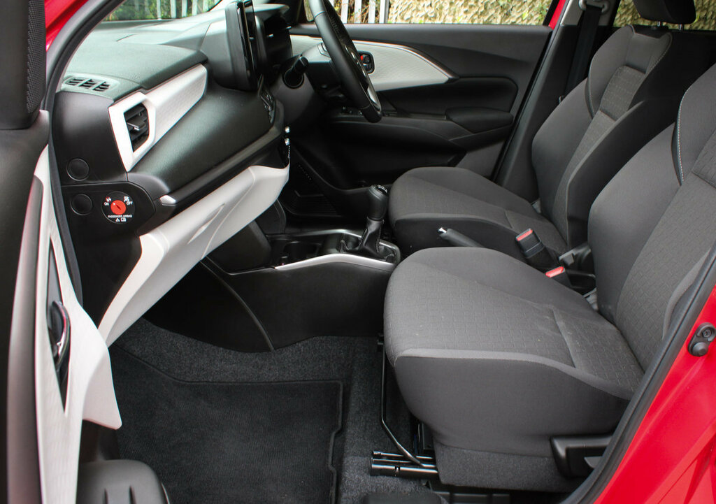 Suzuki Swift 1.2 Mild Hybrid Ultra Silver #44