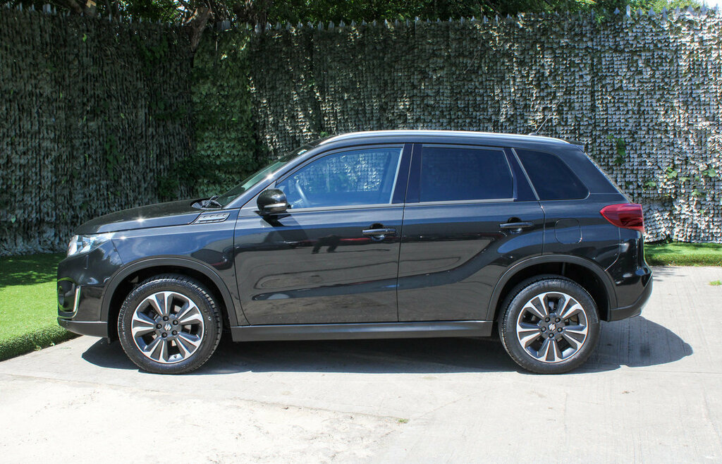 Suzuki Vitara Sz5 Black #6
