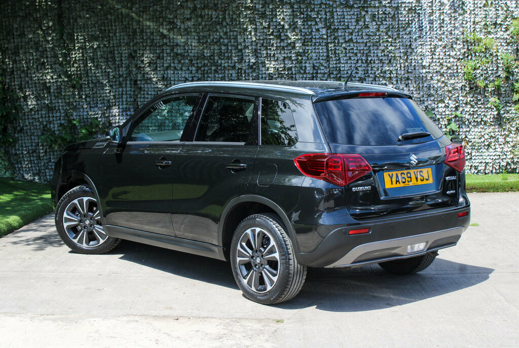 Suzuki Vitara Sz5 Black #5