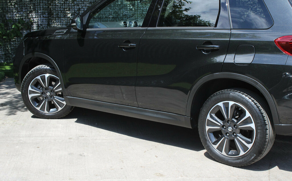Suzuki Vitara Sz-t Boosterjet Silver #9