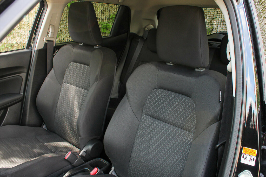 Suzuki Swift Swift 1.2 Dualjet Attitude Hatchback Blue #38