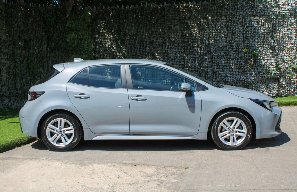 Toyota Corolla Icon Grey #3