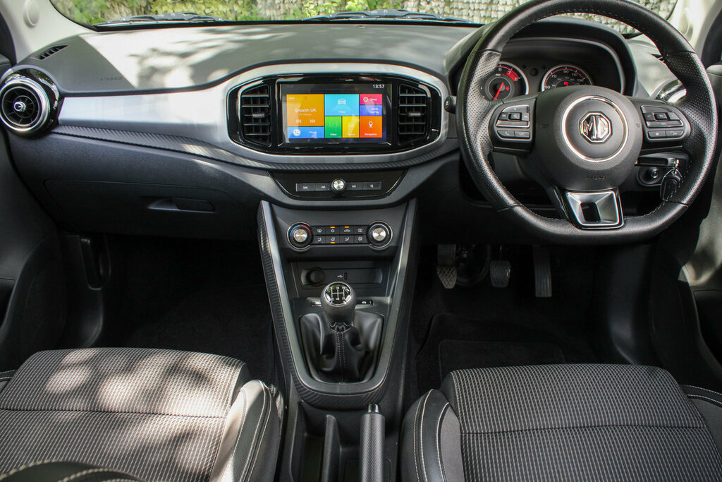 MG MG3 Exclusive Nav #2