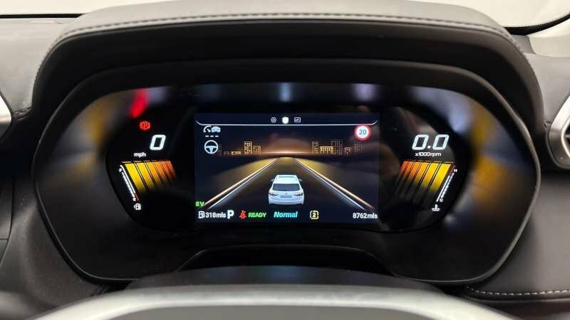 MG ZS Hybrid Trophy #6