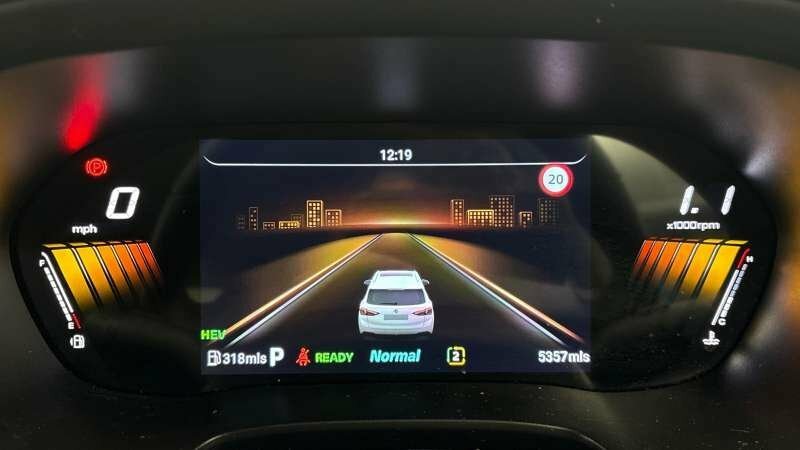 MG ZS Hybrid Trophy #6