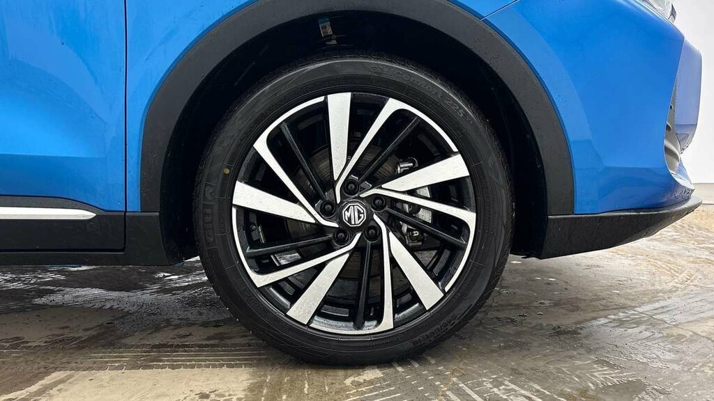 MG ZS Hybrid Trophy #6